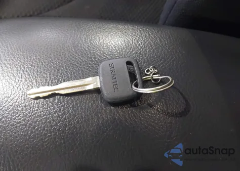 2006 Toyota Rav4 Sport from USA, damaged, VIN JTMBD32V366010048